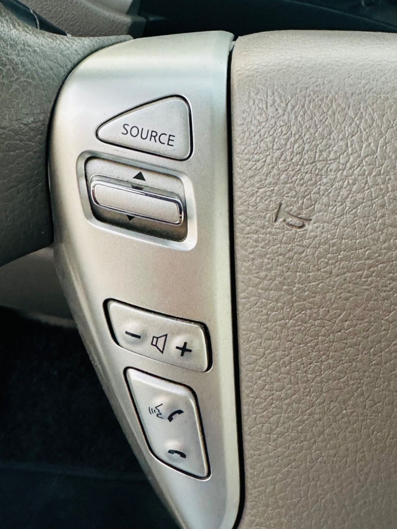 نيسان صني MODEL 2019 GCC CAR PERFECT CONDITION INSIDE AND OUT SIDE