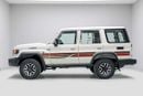 تويوتا لاند كروزر LC76 Hardtop 2.8L - White Inside Saddle Tan | Export Only