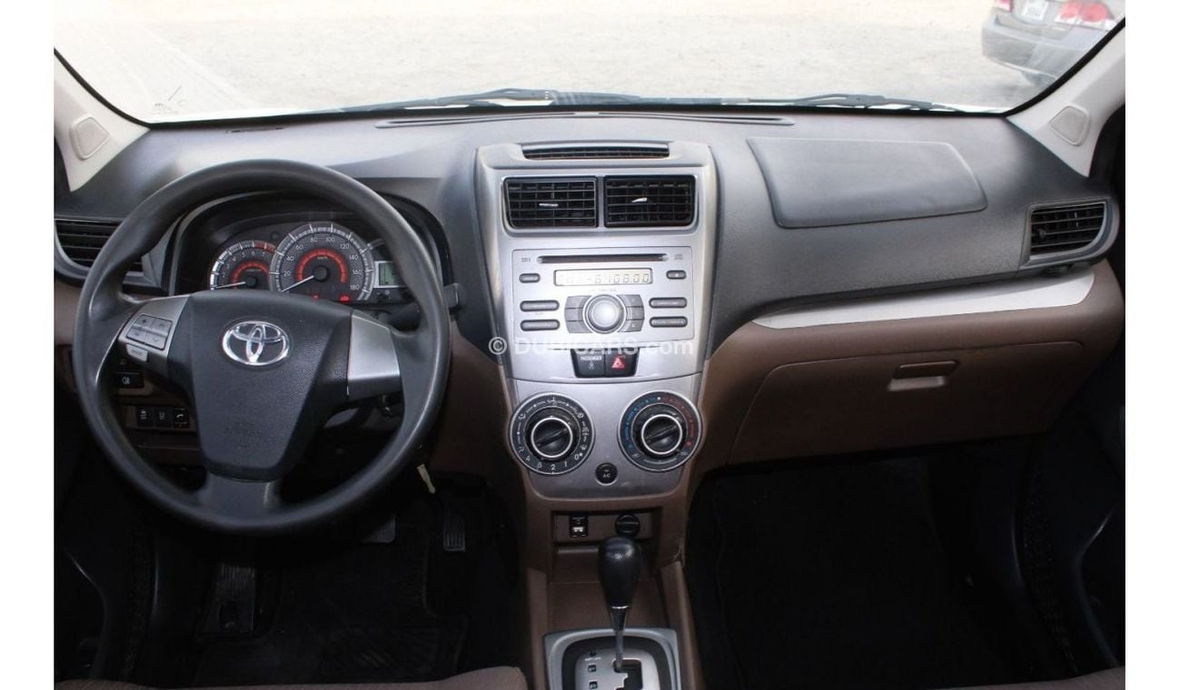 تويوتا أفانزا SE تويوتا افانزا 2019 ابيض خليجي بحالة ممتازة بدون حوادث