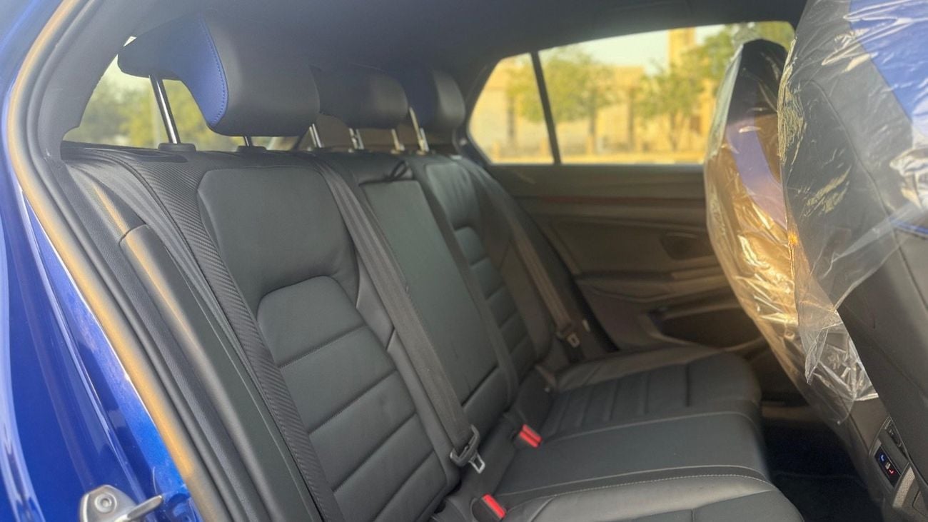 Volkswagen Golf R Base 2.0T