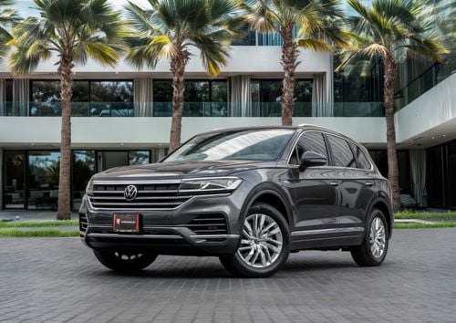 Volkswagen Touareg Touareg Atmosphere - Highline | 2,879 P.M | 0% Downpayment | LOW KMS!