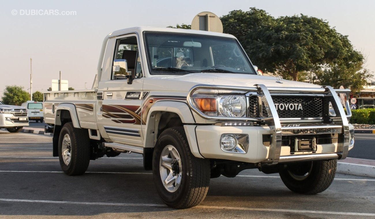 Toyota Land Cruiser Pick Up LX V6