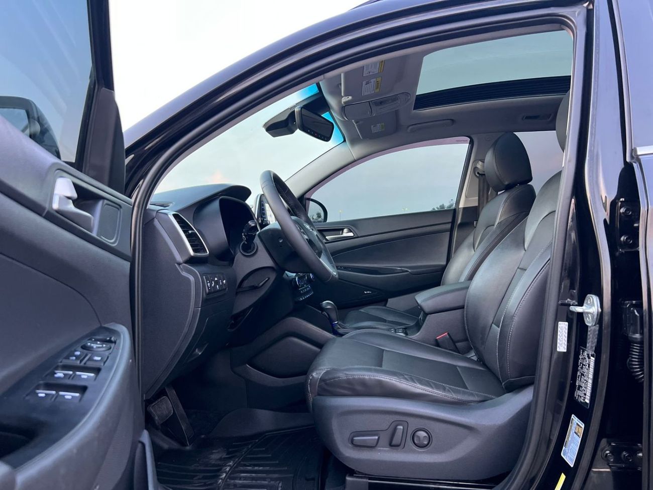 هيونداي توسون 2021  Hyundai Tucson Full Option - 2.4L  V4 - AWD 4x4 -Panoramic View - 360* 5 CAM -Leather seat - 6