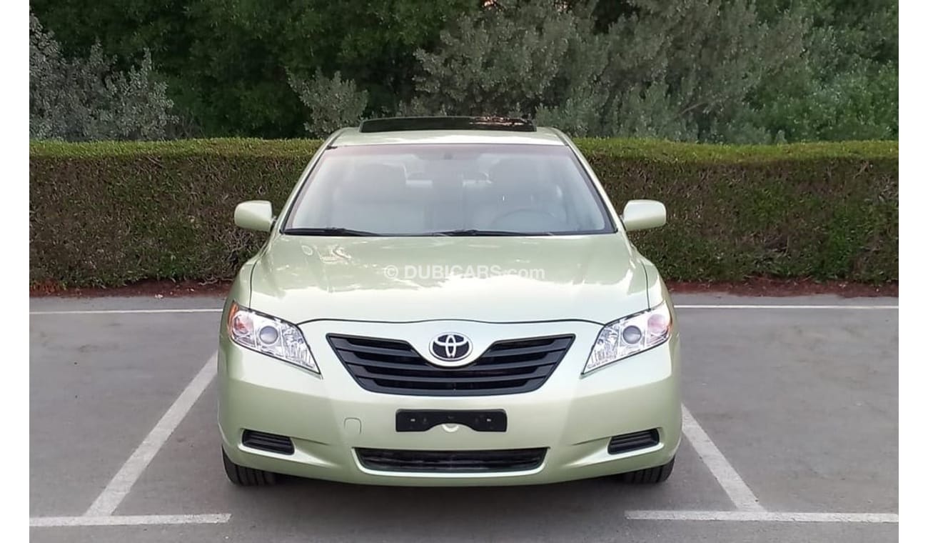 تويوتا كامري Hybrid Full option