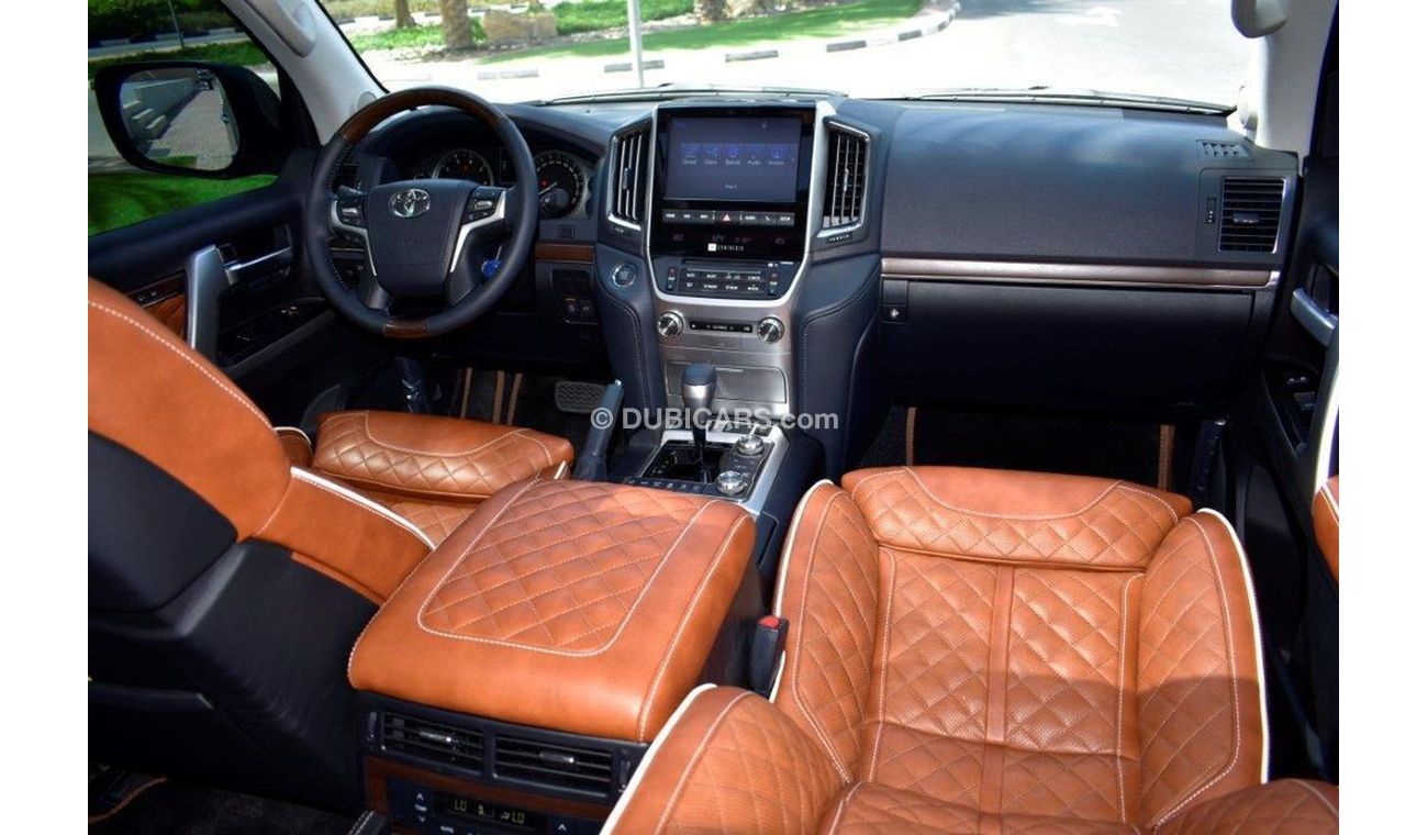 Toyota Land Cruiser LC200 Grand TouringS with Carat Individual Luxury Seats