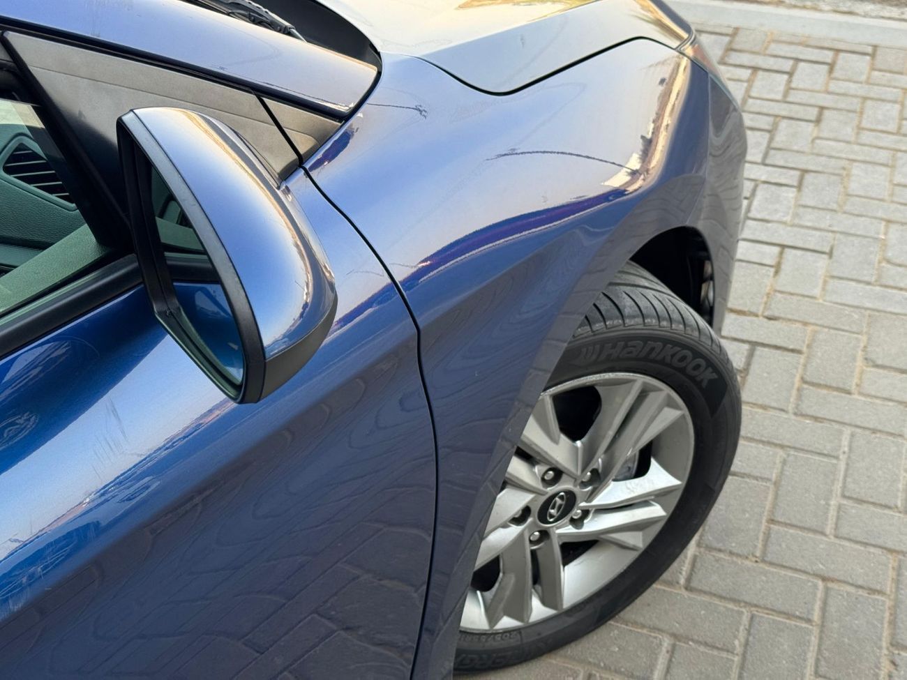 هيونداي إلانترا GLS 2.0L SEL / V4 2.0L / FULL OPTION / SUNROOF / RADAR / ROAD ASSIST / REMOTE START