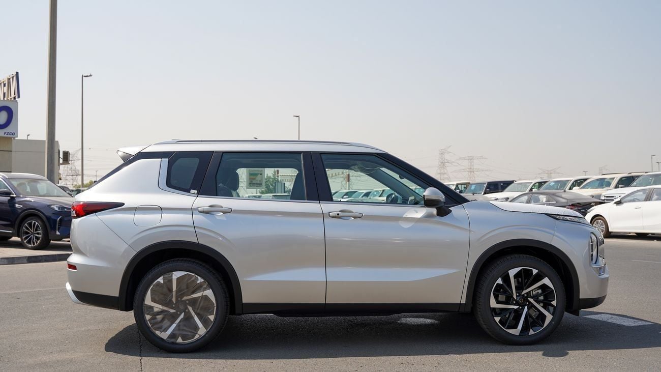 Mitsubishi Outlander Brand New Mitsubishi Outlander HighLine 2025 Ecport 2.5L Petrol 4WD|Silver/Black|OUTLANDER-HL-25|