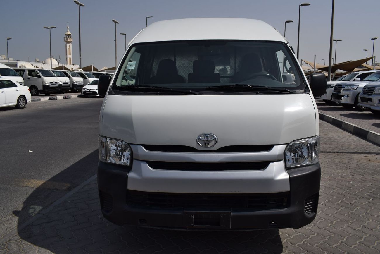 Toyota Hiace GLS -High Roof  Panal Van 2.7L