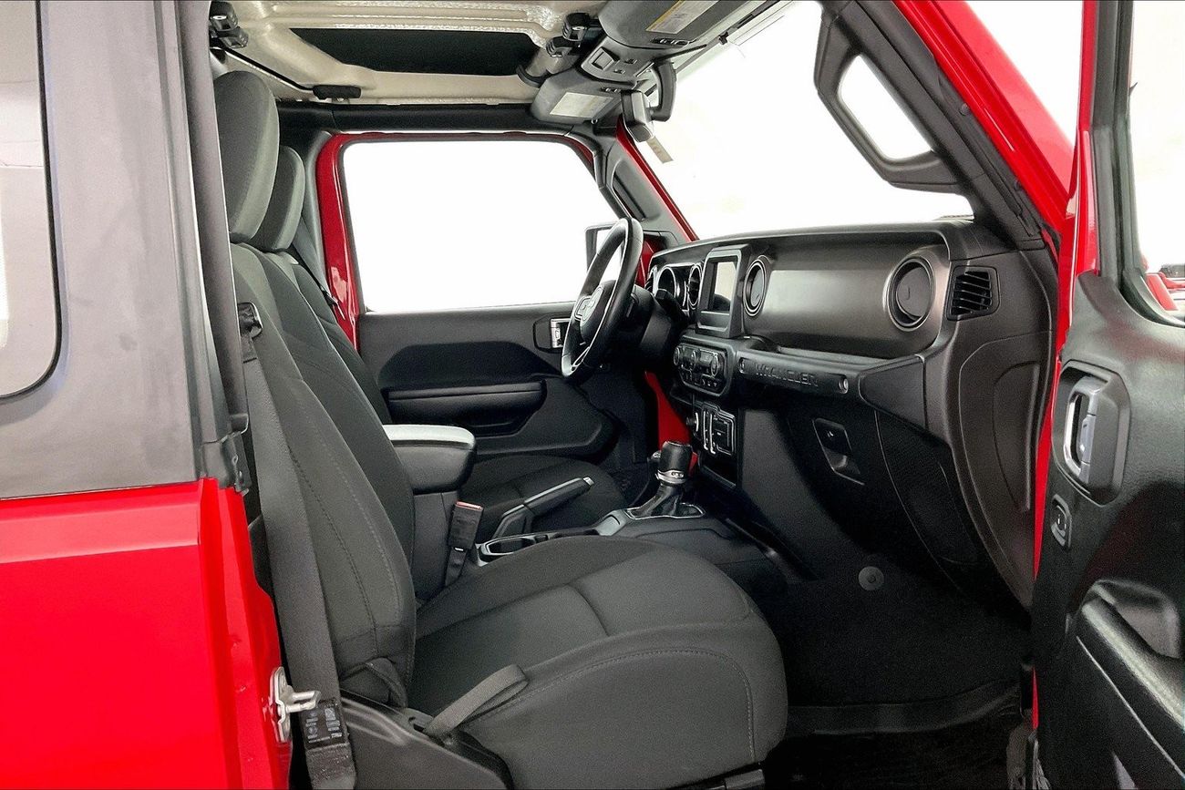 Mercedes-Benz CLA 250 AMG Package | 1 year free warranty | 0 Down Payment