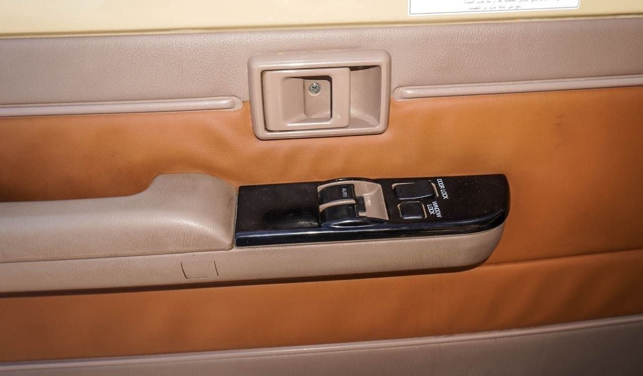 تويوتا لاند كروزر بيك آب 4.5L V8 Diesel M/T. Single Cabin