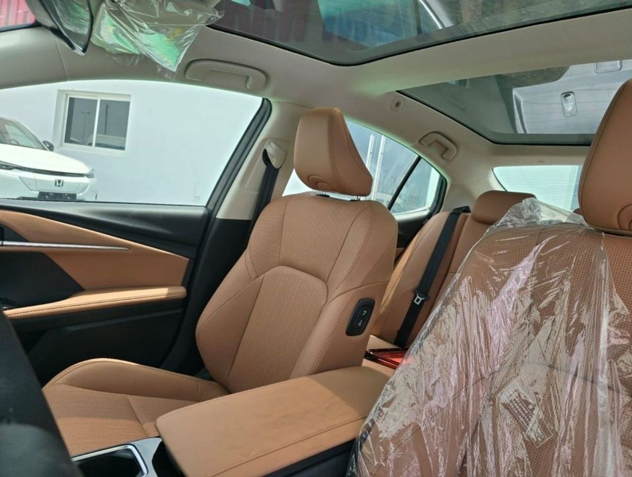 Toyota Camry 2.0L HYBRID 2024