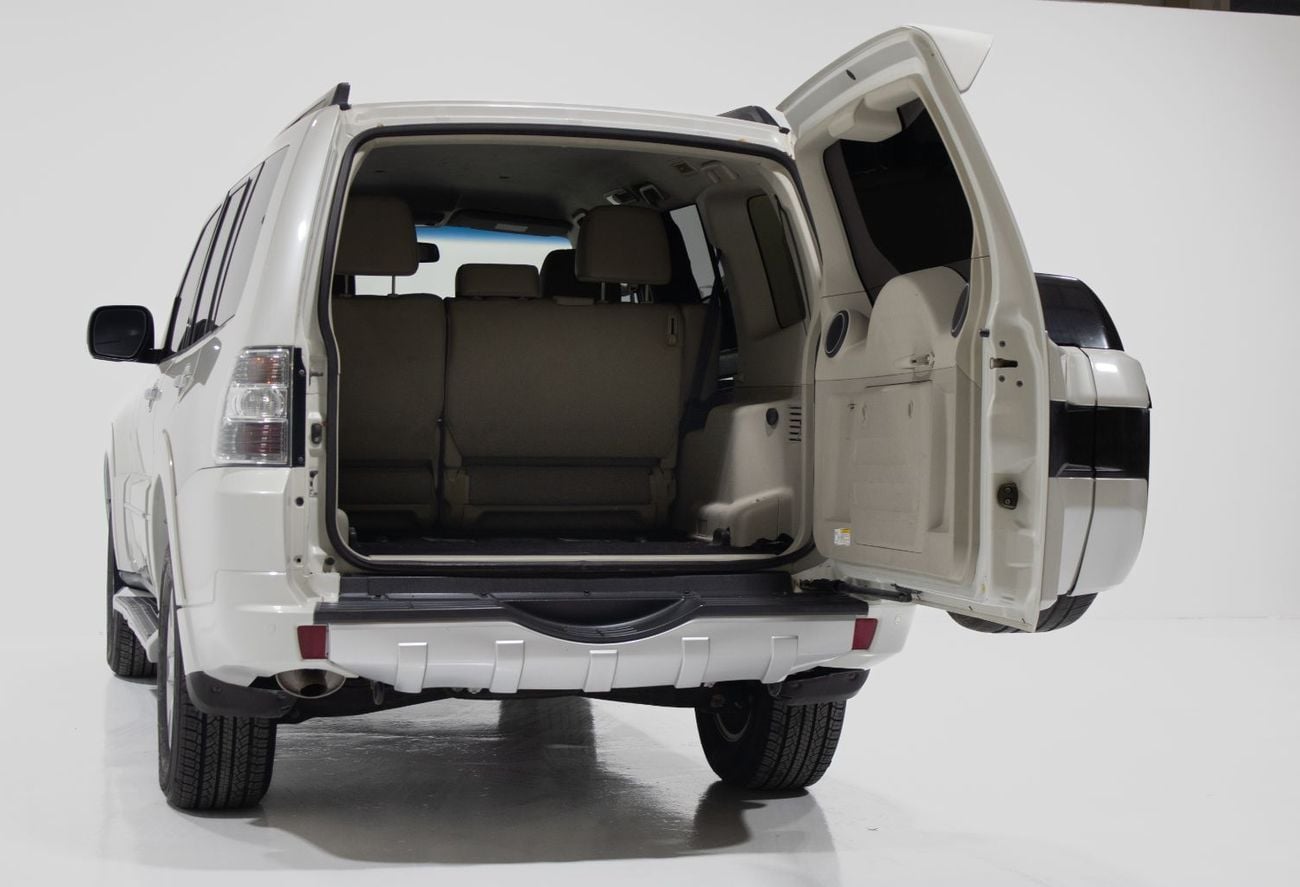 ميتسوبيشي باجيرو GLS Highline 3.0L (177 HP)