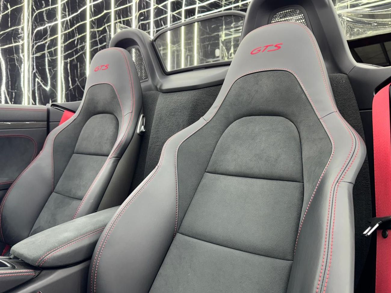 Porsche 718 Boxster Boxster 4.0L A/T