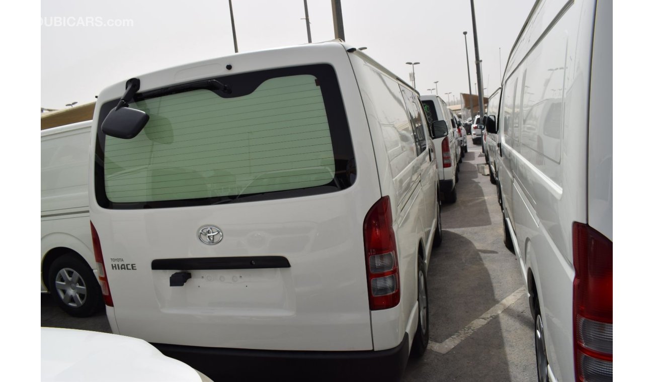 Toyota Hiace GL - Standard Roof Toyota hiace 6 seater chiller van, model:2017. Excellent condition