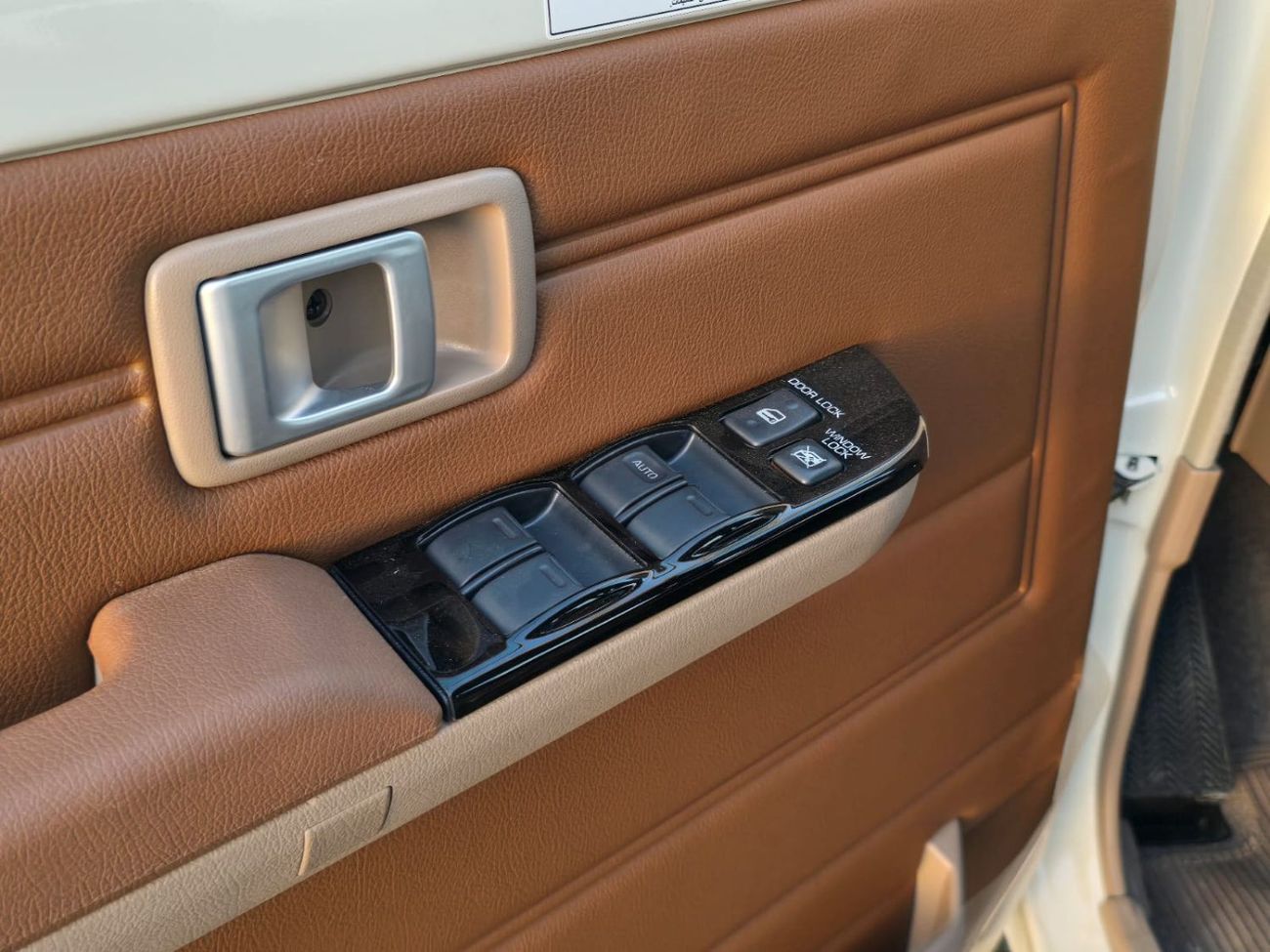 تويوتا لاند كروزر 2025 Toyota LC76 4.0L AT Full option