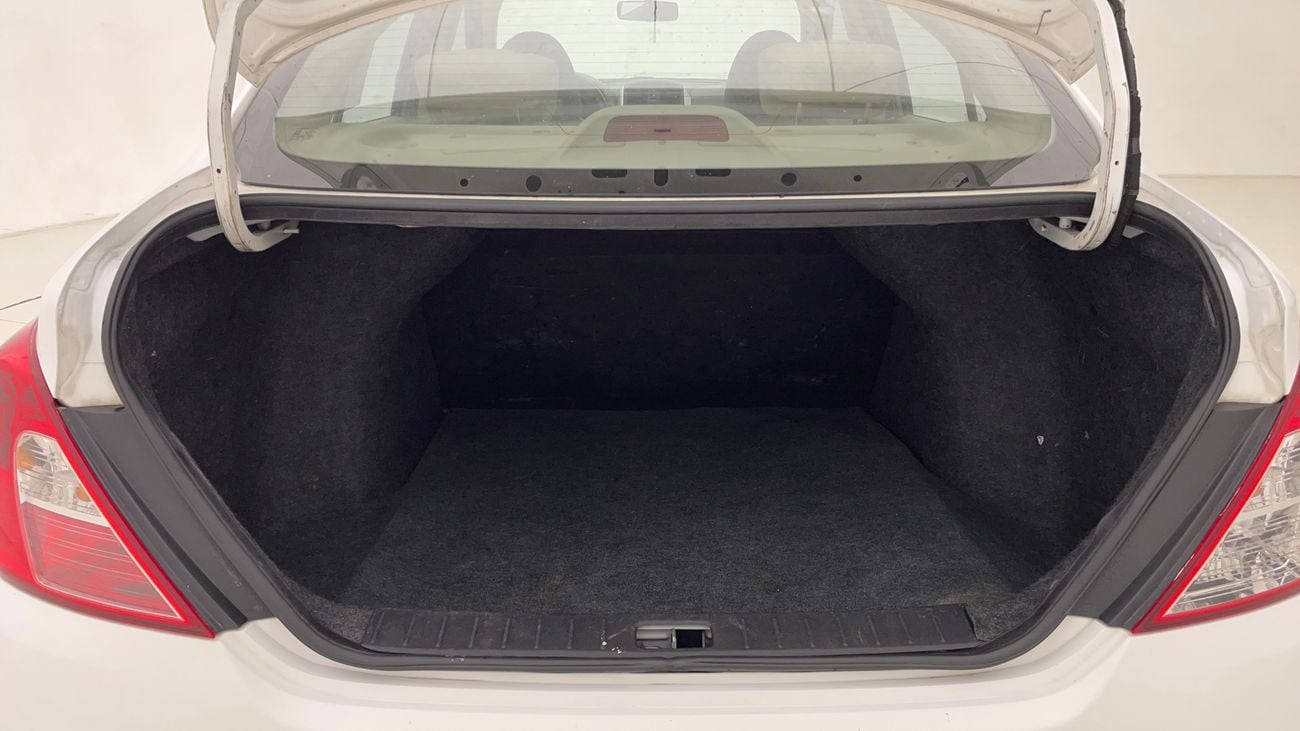 Nissan Sunny SV 1.5 | Zero Down Payment | Home Test Drive