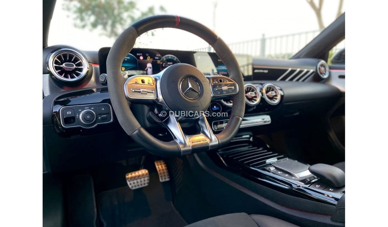 Mercedes-Benz A 35 AMG Premium