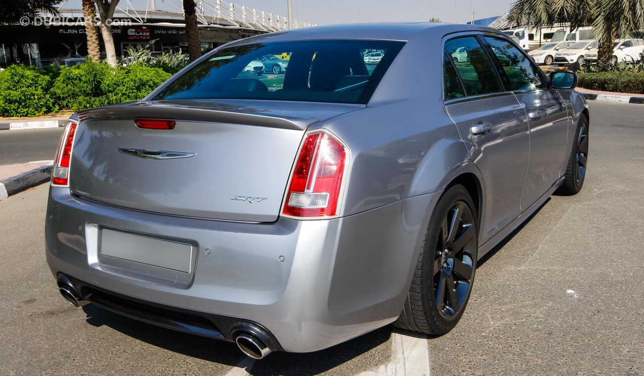 كرايسلر 300C SRT 6.4