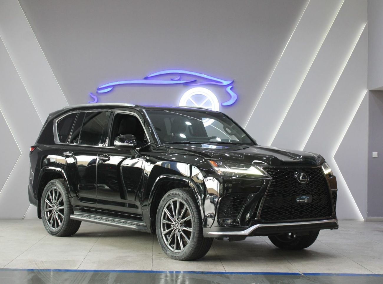 لكزس LX 600 F-Sport