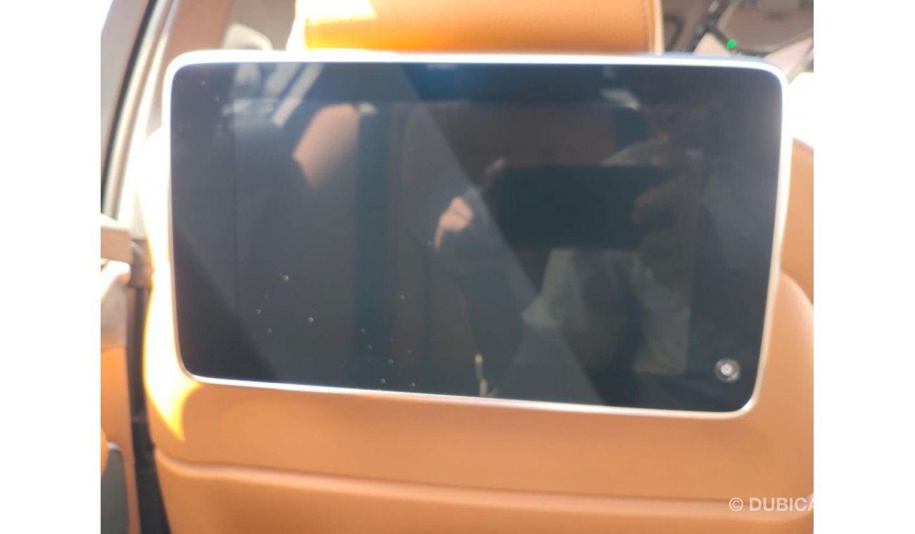 بي أم دبليو 530i لاكجري M سبورت باكج