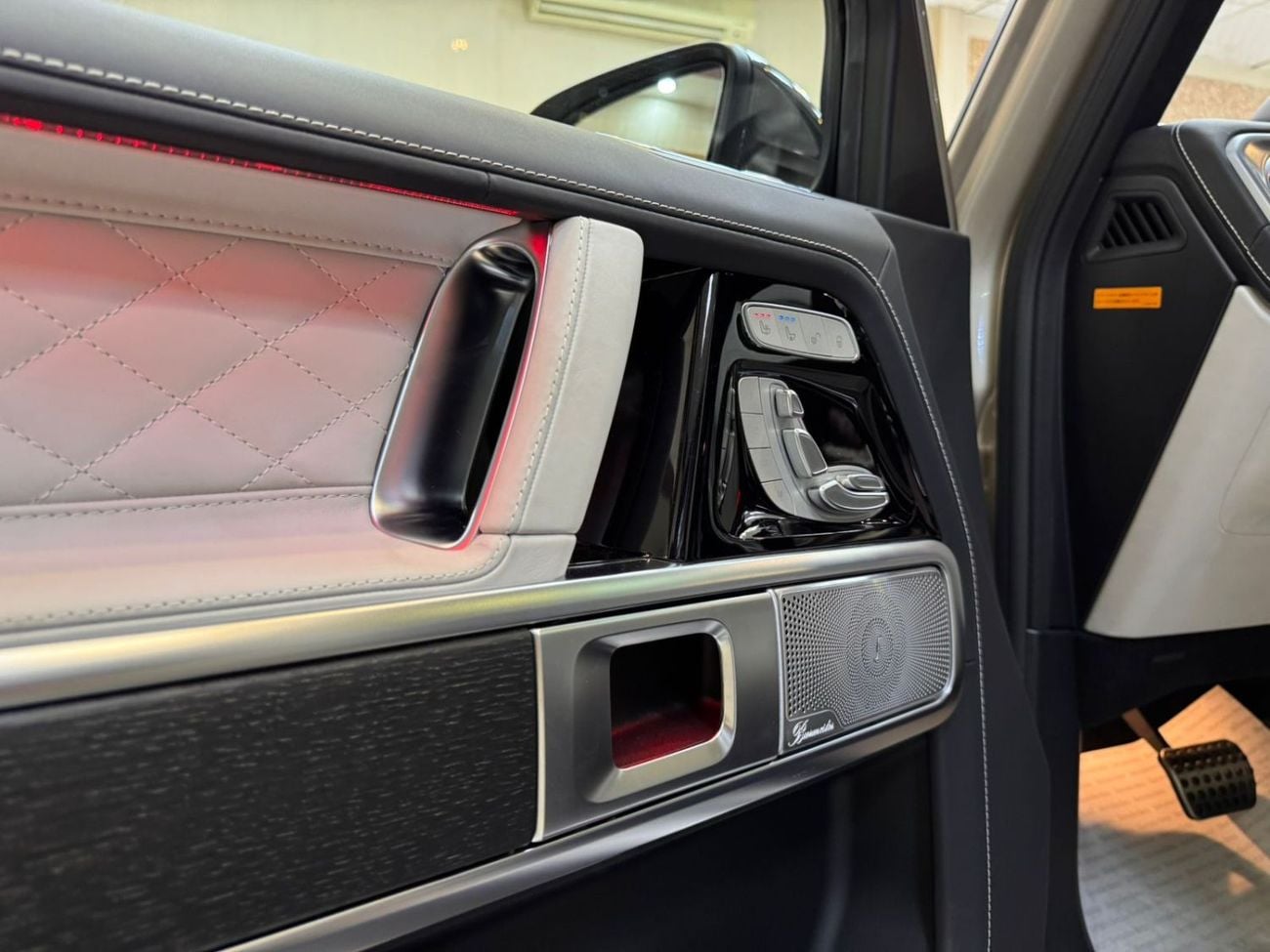 مرسيدس بنز G 63 AMG STD