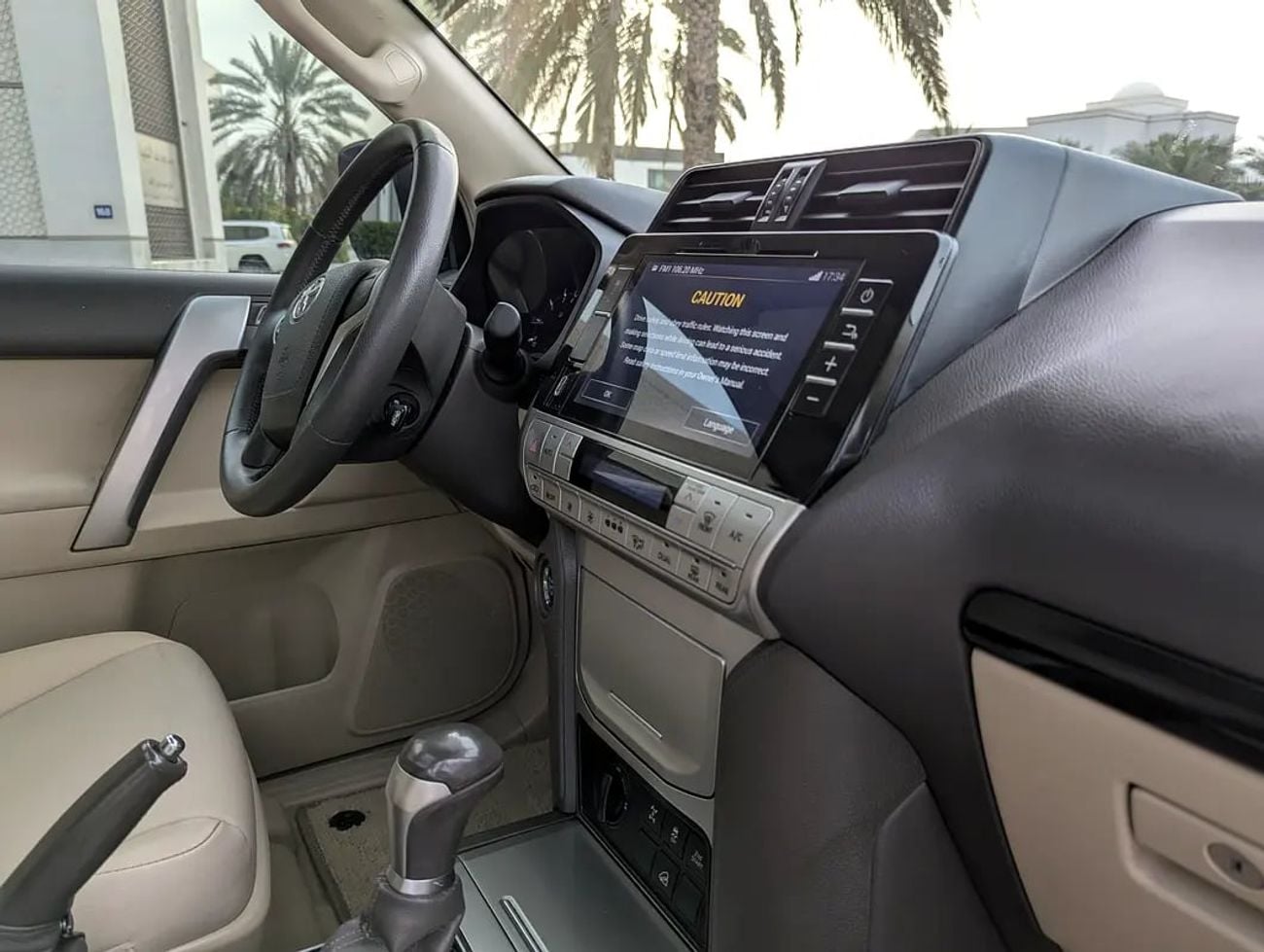 Toyota Prado VXR Full Option-V6 4.0L-GCC specs-Well Maintained