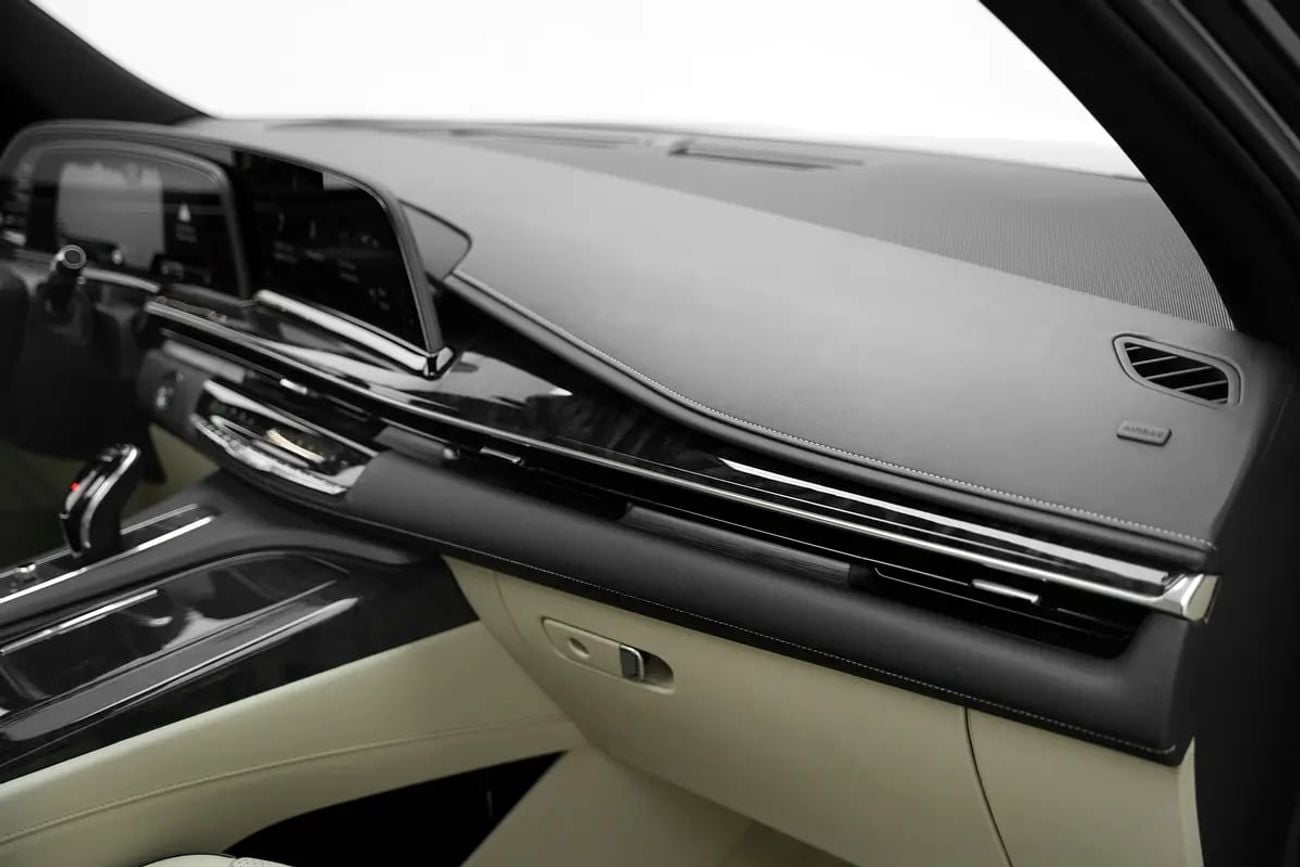 كاديلاك إسكالاد 600 BLACK EDITION WITH WARRANTY AND SERVICE CONTRACT