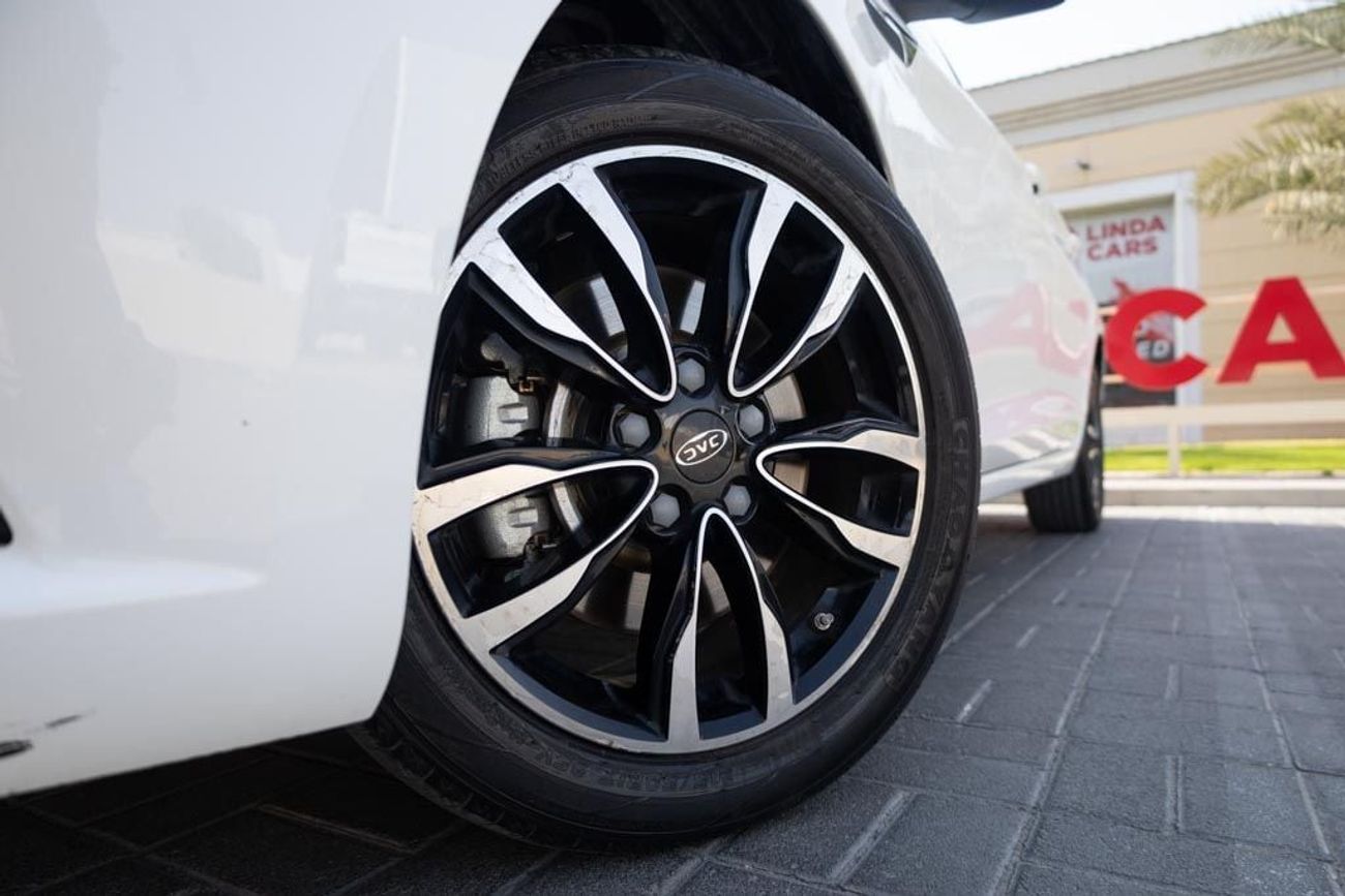 JAC J7 JAC J7 2023 GCC under Warranty with Flexible Down-Payment.