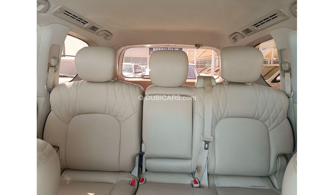 Nissan Patrol SE T2 Car in excellent condition without accidents very good inside and out