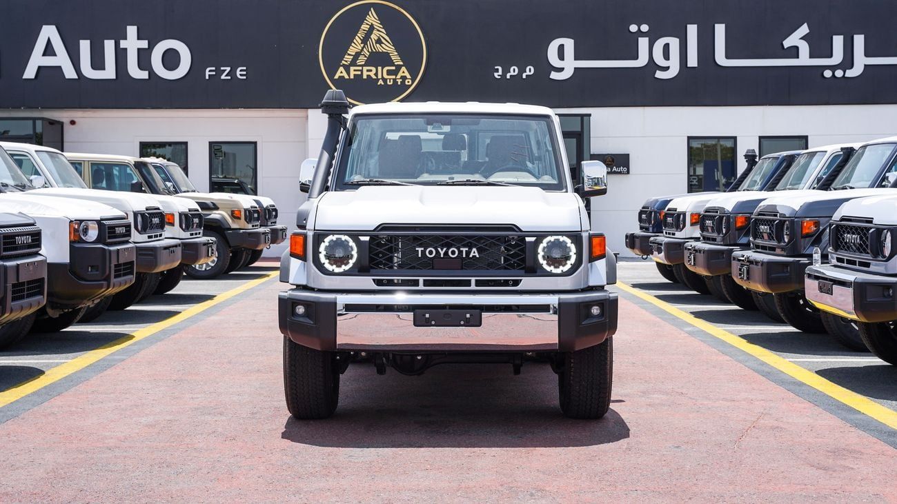 تويوتا لاند كروزر 70 LC 76 4.0 PETROL AT FULL 2026