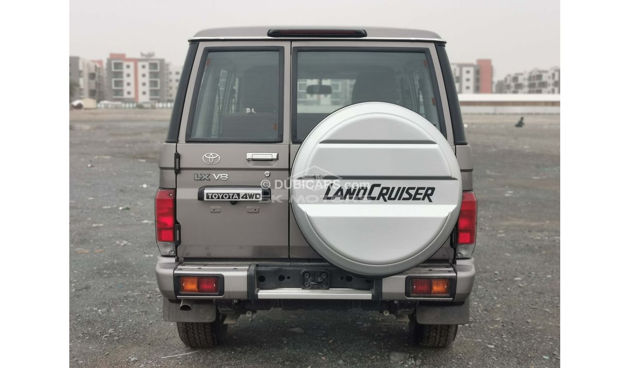 Toyota Land Cruiser 70 4.5LDiesel, M/T,  Alloy Rims, Diff Lock, Rear Camera, 4WD (CODE # LX7603)
