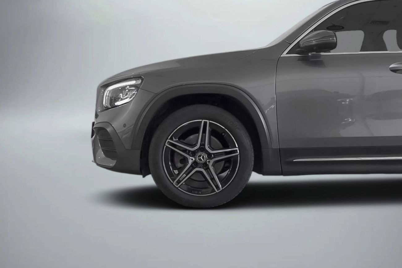 مرسيدس بنز GLB 250 4MATIC 2.0L (221 HP)