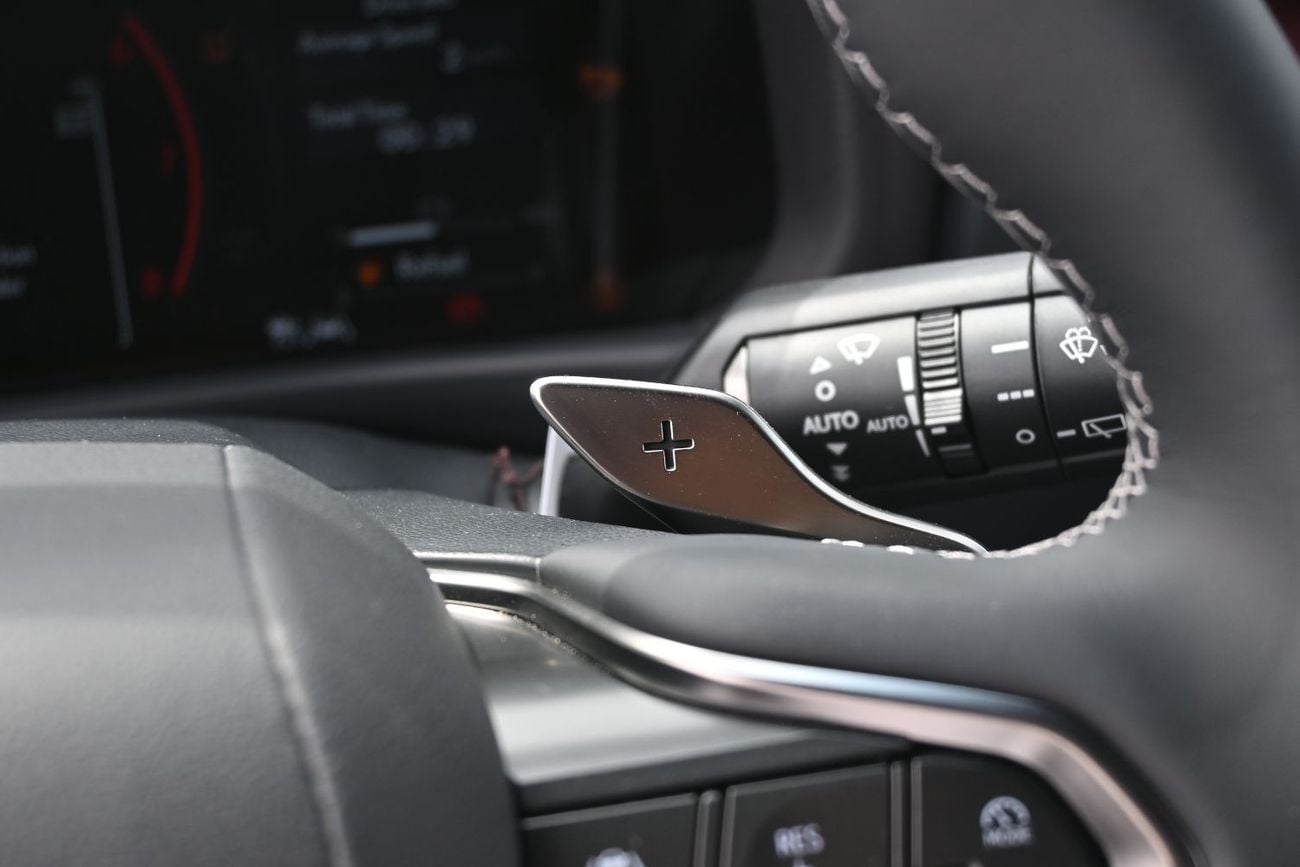 Lexus LX 700h Lexus LX700h Signature 3.5L Twin-Turbo + Hybrid V6, Petrol, Model 2025