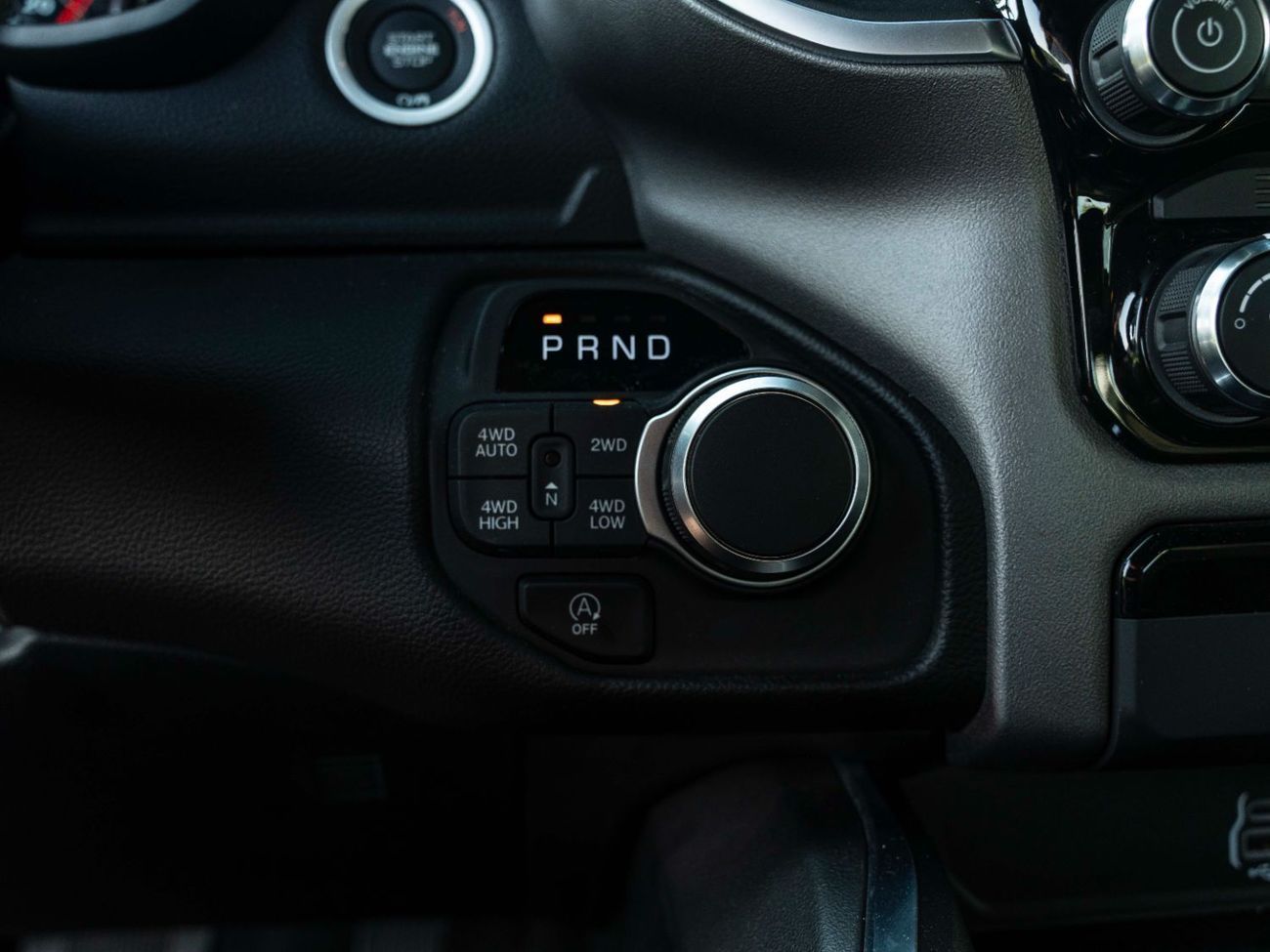 RAM 1500 Bighorn Crew Cab 5.7L