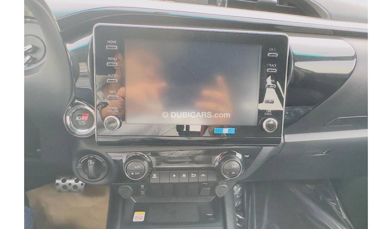 تويوتا هيلوكس D/cab P/up 4x4 2.8L Diesel - A/T - 23YM - GRS - BLK_BLK (EXPORT OFFER)