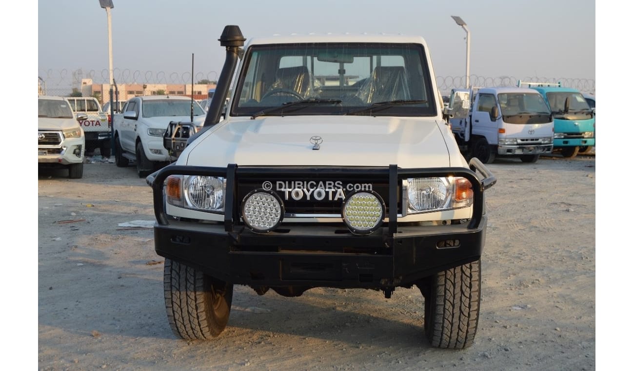 Toyota Land Cruiser Pick Up 1HZ Engine Diesel V6