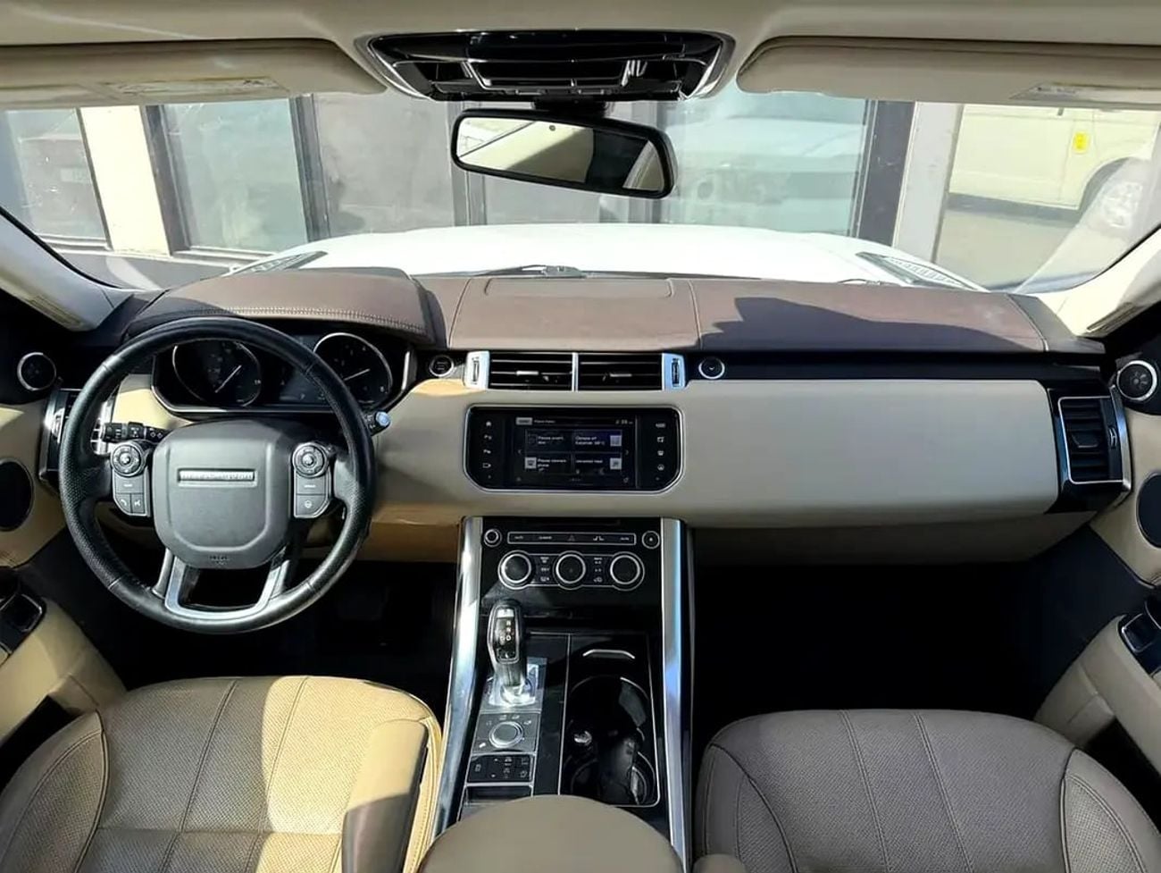 لاند روفر رينج روفر Vogue - American Specs - Low Mileage - Clean Condition