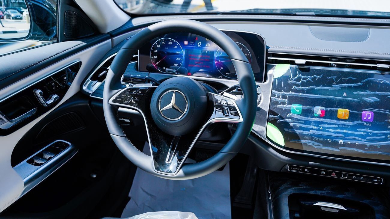مرسيدس بنز E200