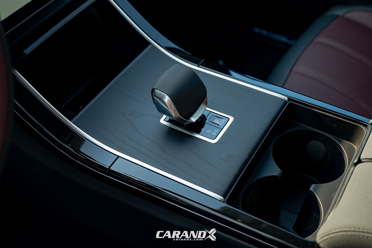 لاند روفر رانج روفر إيفوك Range Rover Evoque L249PS Premium Edition 2.0L 2024