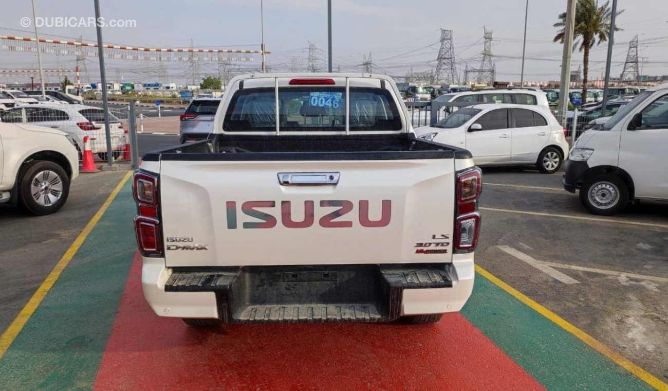 Isuzu D-Max pick up Double cabin 4WD A/T 3.0L Diesel white color