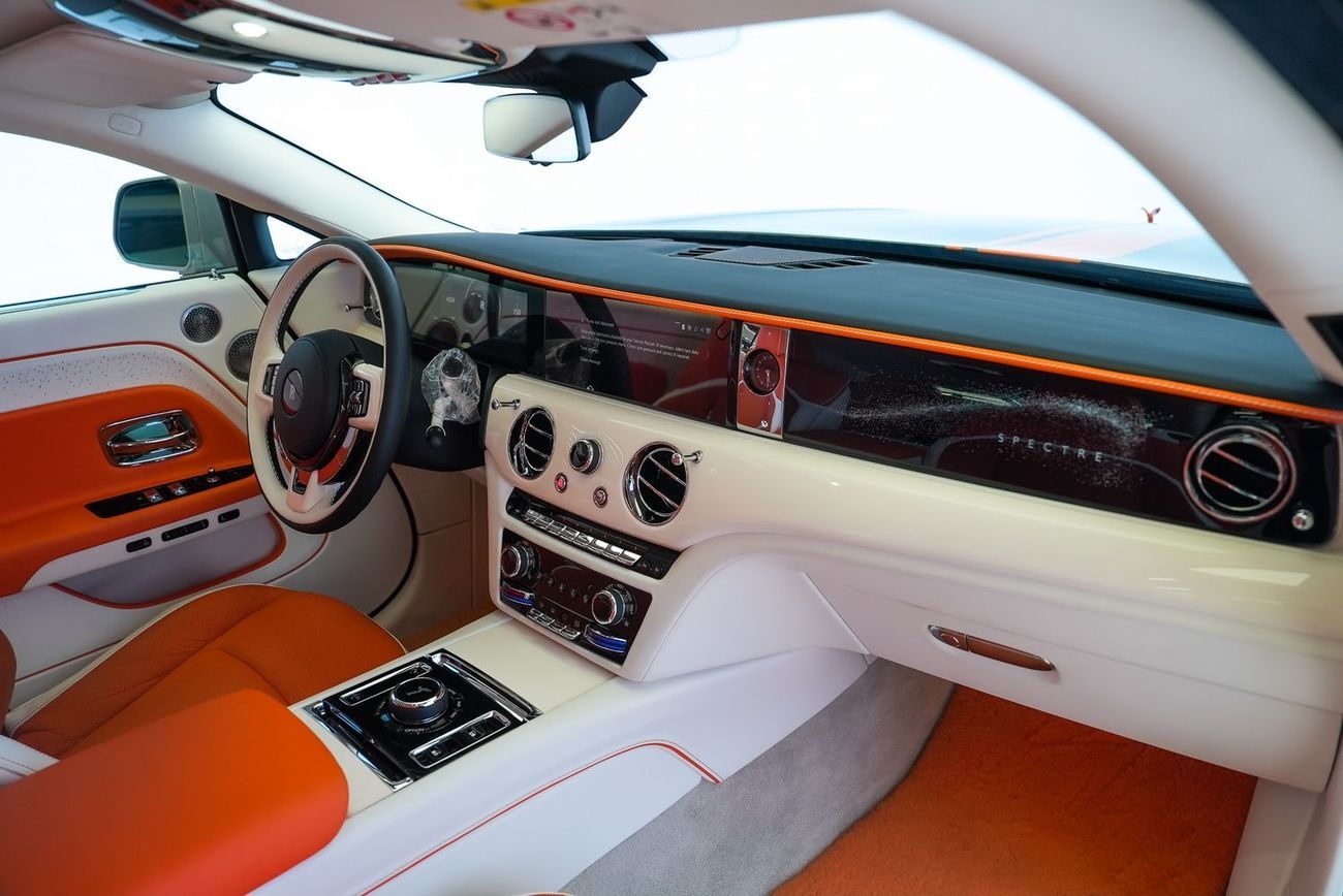 Rolls-Royce Spectre Coupe VENUUM