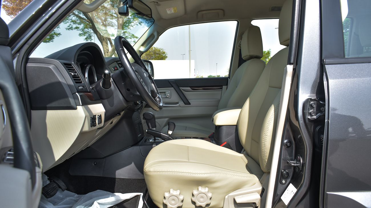 ميتسوبيشي باجيرو GLS V6