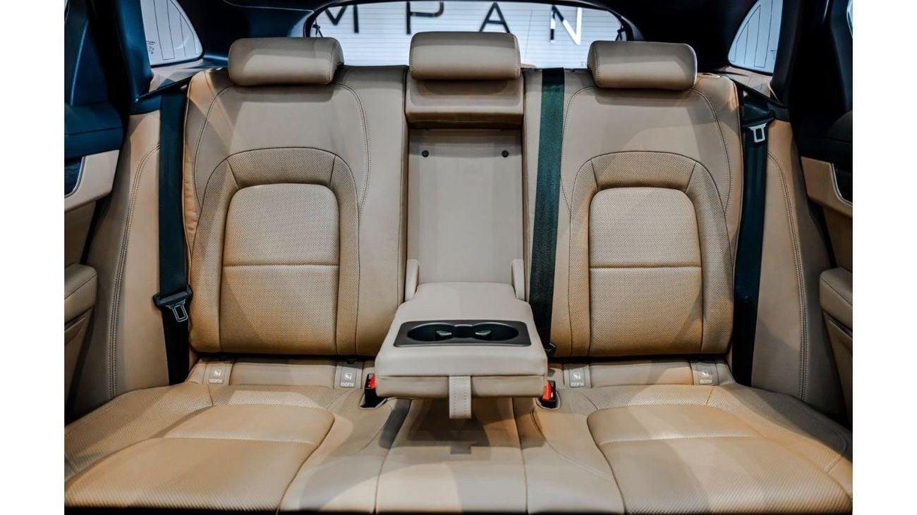 Jaguar F Pace Std 2021 Jaguar F-Pace, 2026 Jaguar Warranty and Service Contract, Low Kms, GCC