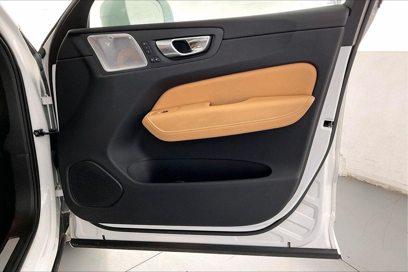 Volkswagen T ROC Trend | 1 year free warranty | 0 Down Payment