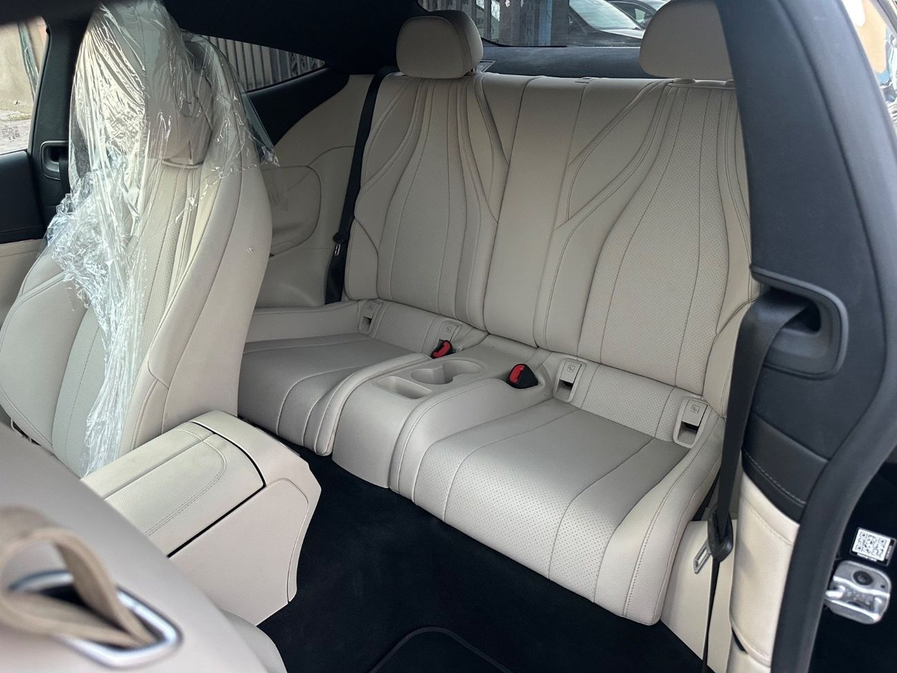 مرسيدس بنز CLE300 4MATIC
