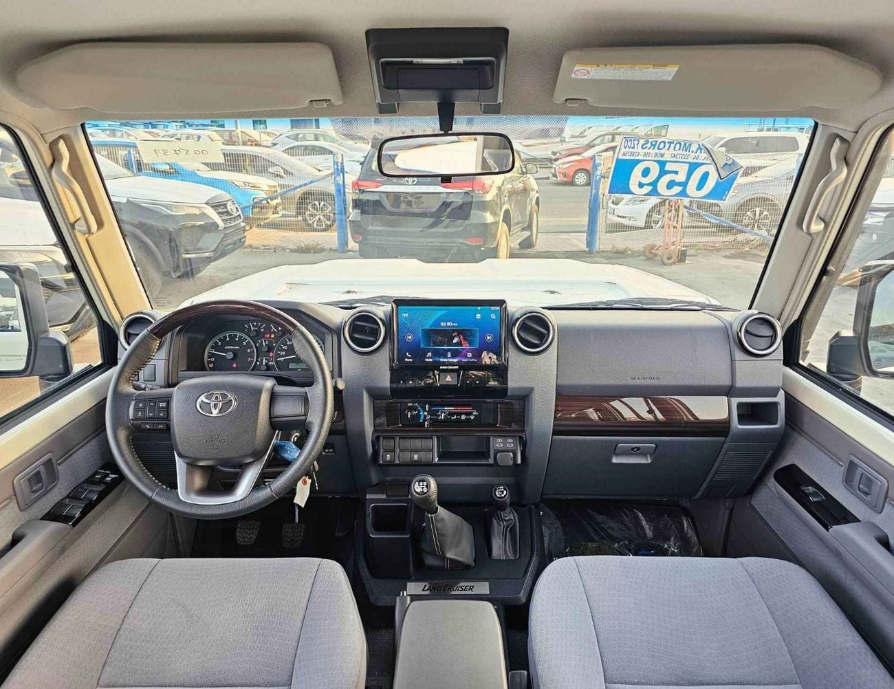 تويوتا لاند كروزر 70 70 LC76 LX / HIGH OPTION, 4.0L PETROL V6, M/T, WOOD,STEERING / WINCH SNORKEL (CODE # 69084)