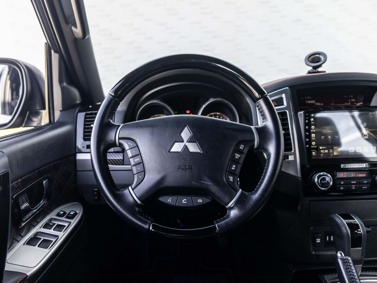 Mitsubishi Pajero GLS H/L SIGNATURE EDI