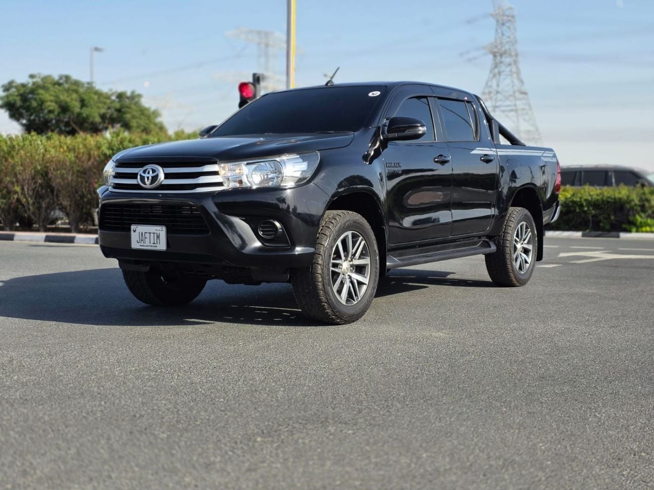 Toyota Hilux 2018 | 2.8L DIESEL | AT | RHD | SPORTS BAR | DOWNHILL ASSIST | CRUISE CONTROL