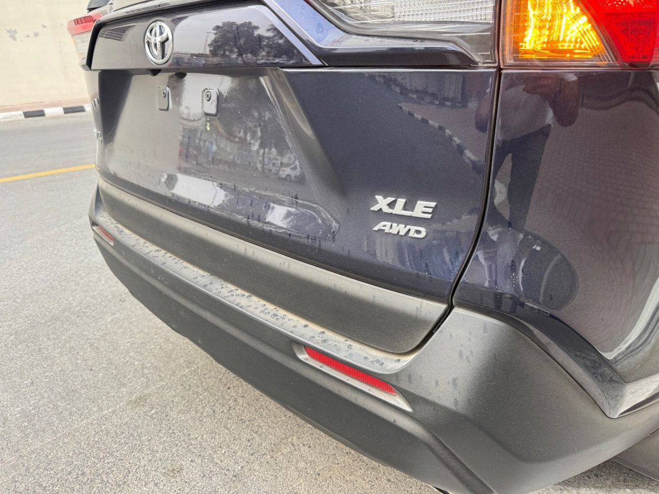 تويوتا راف ٤ 2021 XLE MOONROOF AWD FULL OPTION US SPEC