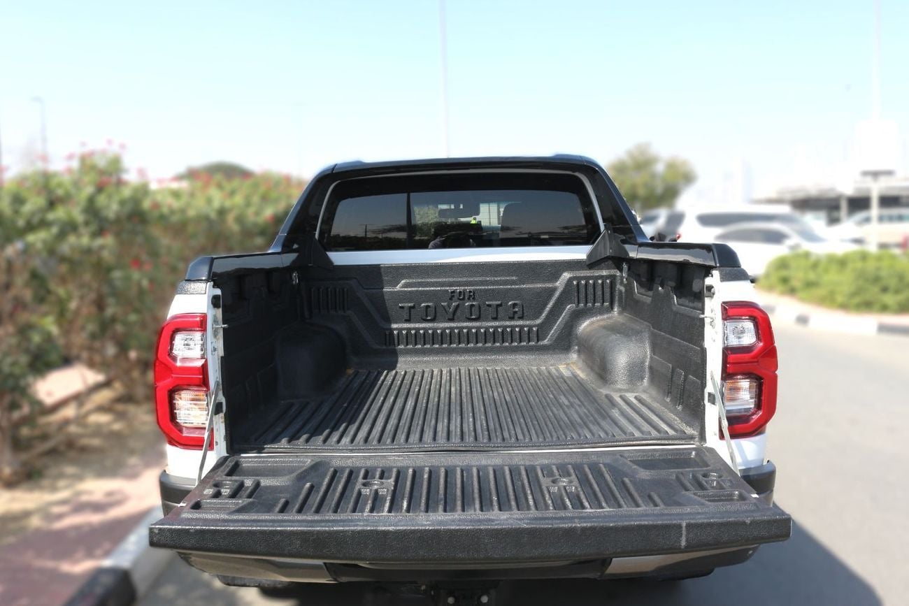 تويوتا هيلوكس SGLX ADV 2.8L